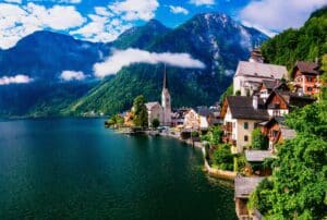 Image of famous alpine village Hallstatt